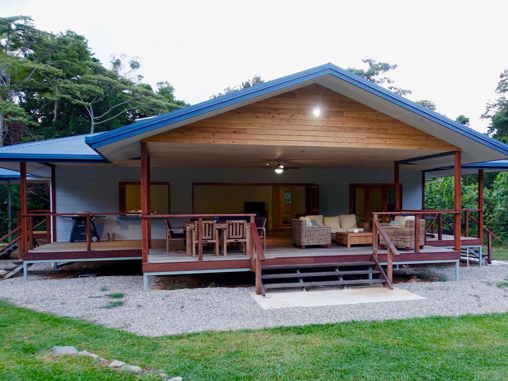Coconut Beach House Cape Tribulation Extérieur photo